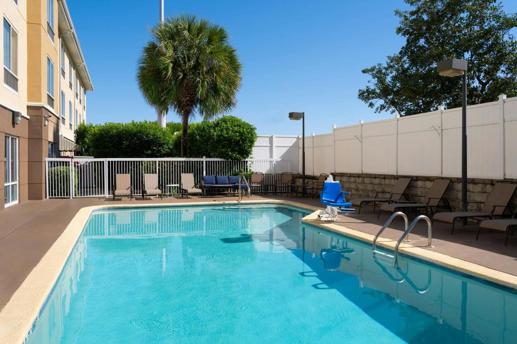 Fairfield Inn And Suites By Marriott Tifton Εξωτερικό φωτογραφία